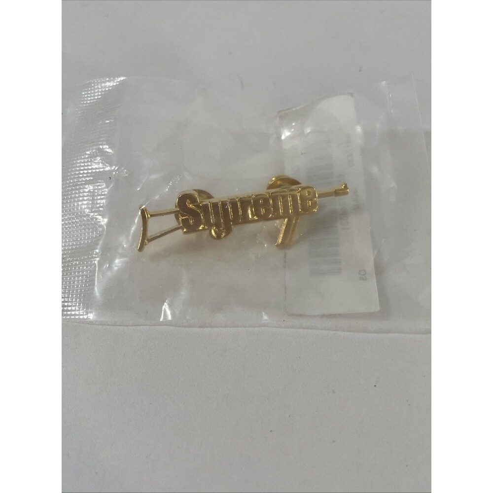 Supreme SS17 Automatic Pin New